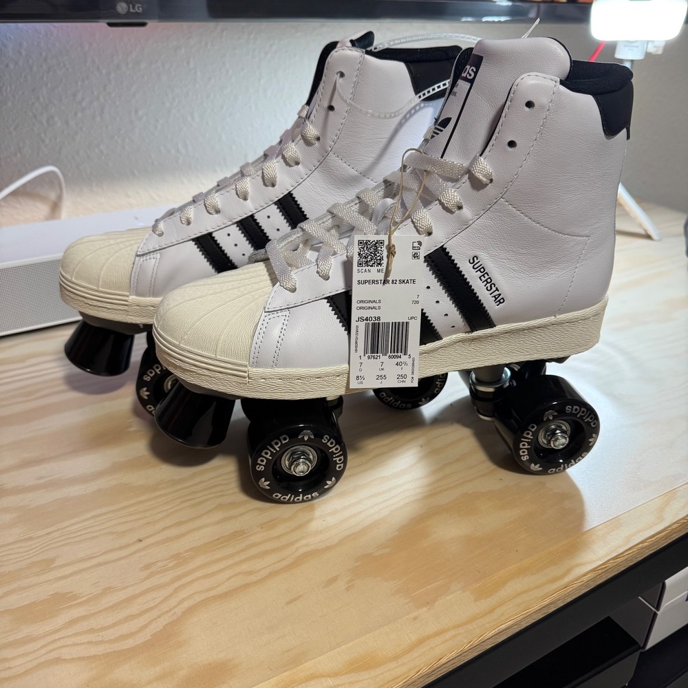 Adidas Superstar 82 Skate Roller Skates White Black JS4038 Mens 7 Womens 8.5 NEW